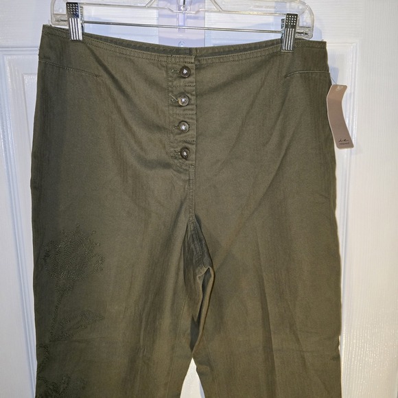 INC International Concepts Olive Green Embroidered Frayed Crop‎ Pants Womens 12 - Picture 3 of 6